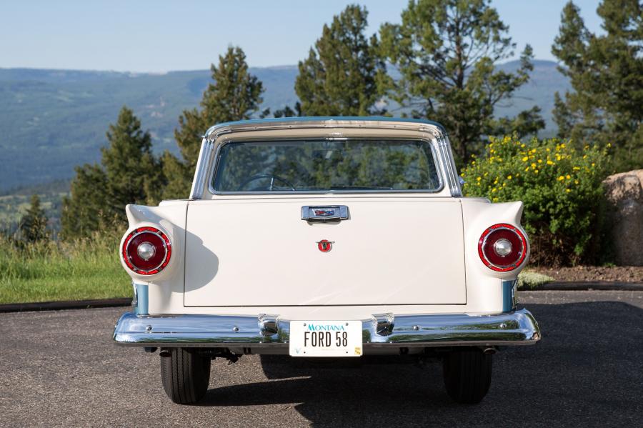  Ford Ranchero Custom 300 Pickup (66B) 1958 года  (фото 2 из 26)